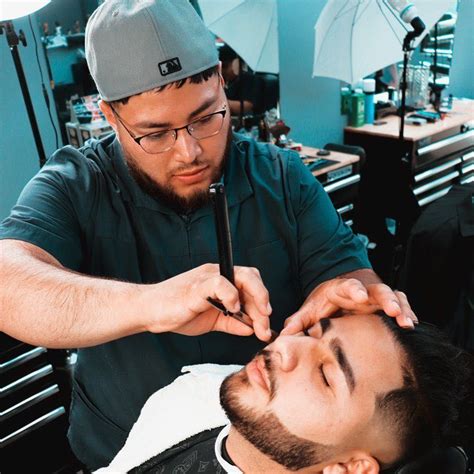 Blendz barbershop - The Blend House Studio was created in the beginning of 2019 to start off. the new year. Our mission was to create a barber shop like no other. We. wanted to combine the customer service and atmosphere of a high end. salon with the creativity and freedom of a men’s barbershop. With each.